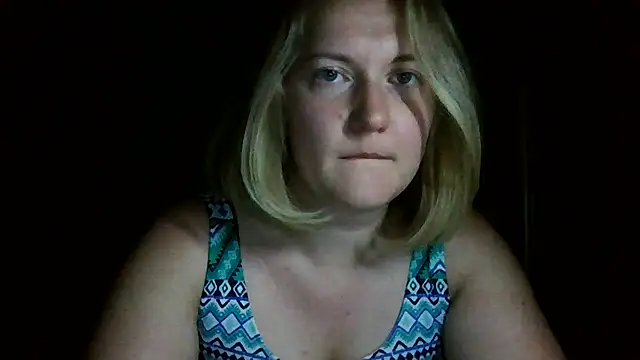 TinaKittyX online show from June 24, 9:03 pm