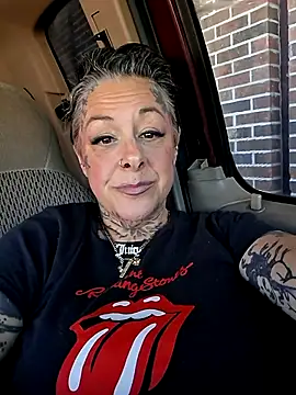 Kitty bang online show from June 2, 7:26 pm