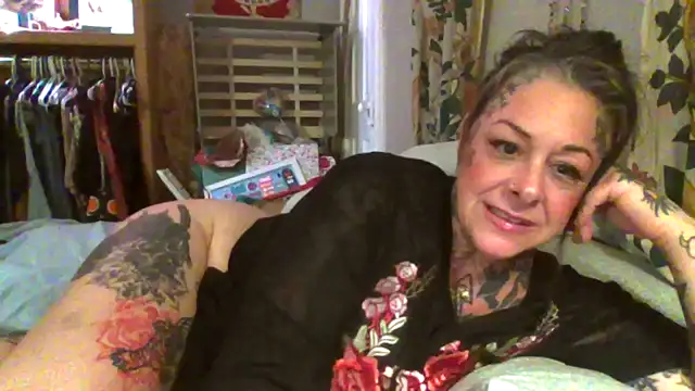 Kitty bang online show from June 9, 5:18 am