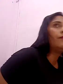 SofiaMendez1  online show from April 23, 3:36 pm