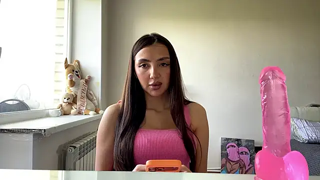AlvinaMair online show from May 19, 6:42 am
