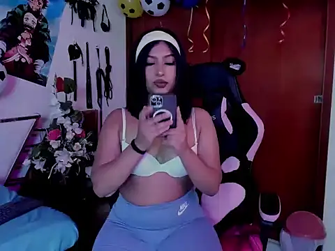 zaraywhitmore online show from June 16, 6:42 pm