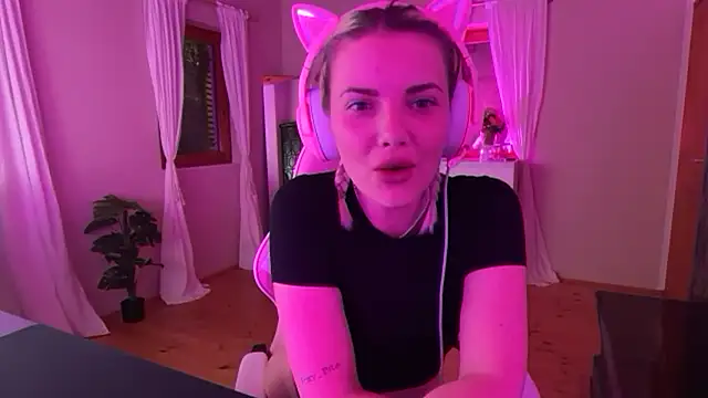 Foxy  Bite online show from May 24, 8:19 pm