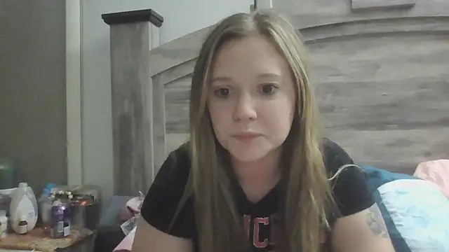 BlueBunny20 online show from April 2, 5:27 am