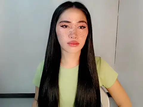 urasiankylie online show from April 23, 5:04 pm