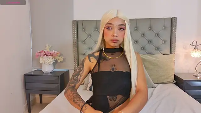 LaraBelmon online show from May 16, 9:03 pm
