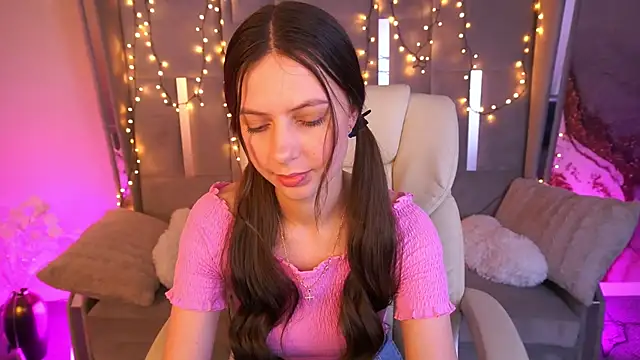 BabyLumi online show from June 9, 7:46 pm