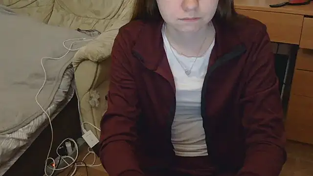JessicaHolland1 online show from May 5, 7:50 pm