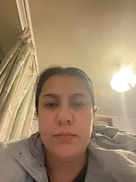 Mary Lia online show from April 29, 6:13 pm