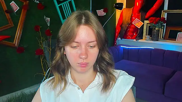 MeganClapp online show from May 19, 5:25 am