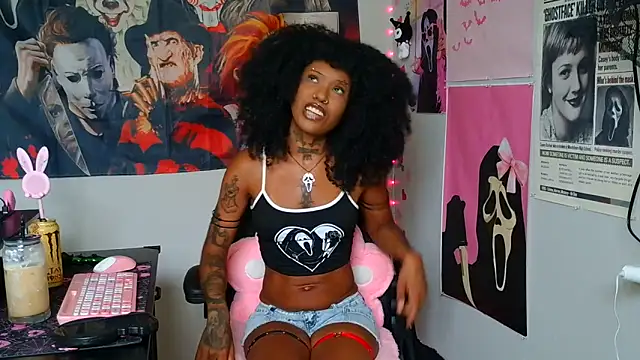 spookiebaddie online show from June 5, 10:16 pm