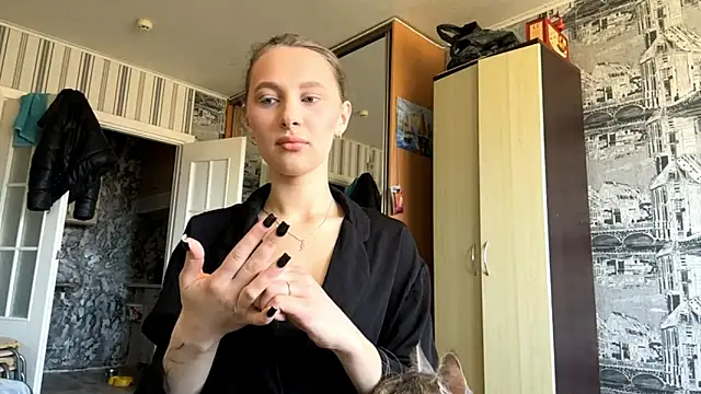 AiConzemius online show from April 5, 9:30 am