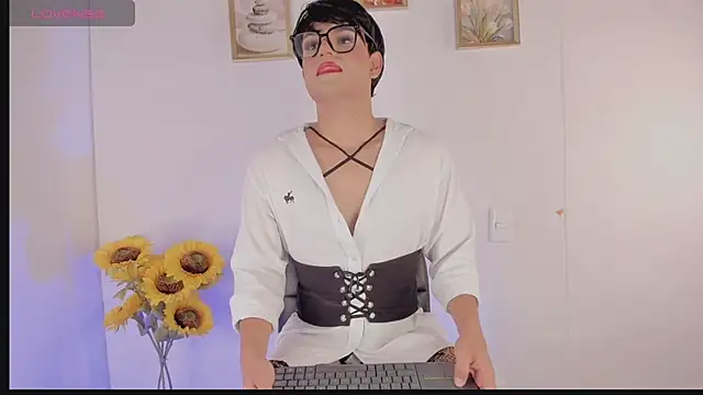 KenPrince  online show from June 12, 2:47 pm
