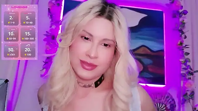 ItsAuroraBorealis online show from May 1, 3:10 am