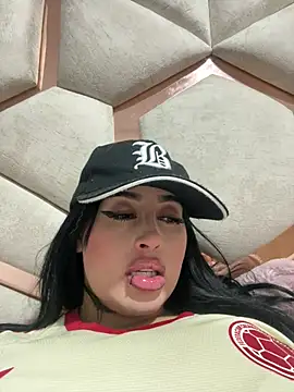 Milk lee7 online show from June 24, 7:29 am