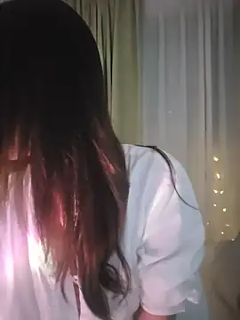 GUGU11211 online show from April 7, 8:11 pm