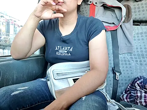 MojaditPussy online show from July 5, 9:59 am