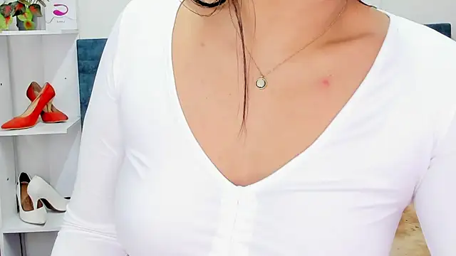 IsadoraVex online show from May 22, 1:58 am