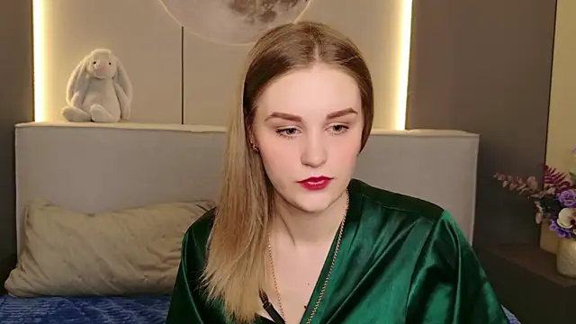 Molly Voses online show from May 17, 9:14 pm