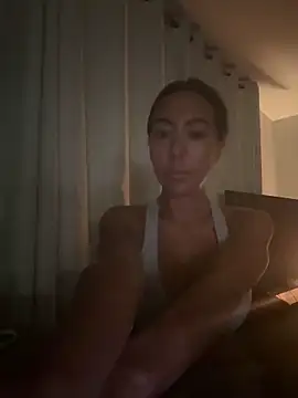 naughtyfriendsplay online show from June 16, 2:34 am
