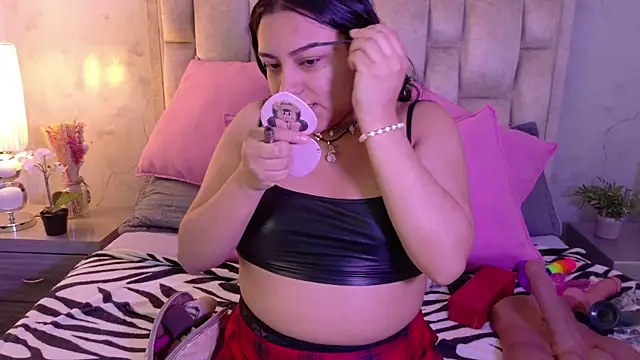 Celeste Rivera online show from May 5, 11:46 am