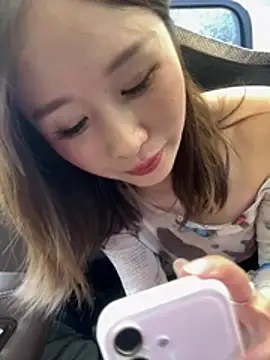 qin205205 online show from July 13, 1:39 am