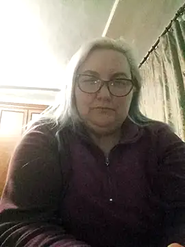 AureliaSky598 online show from April 19, 8:11 pm