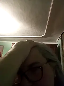 AureliaSky598 online show from April 20, 8:12 pm