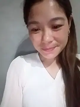 mia0033 online show from May 11, 9:45 pm
