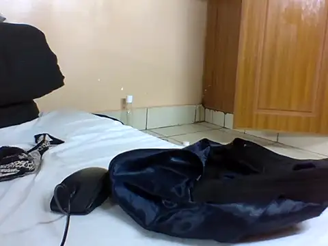 Sexybbi online show from April 30, 8:57 pm