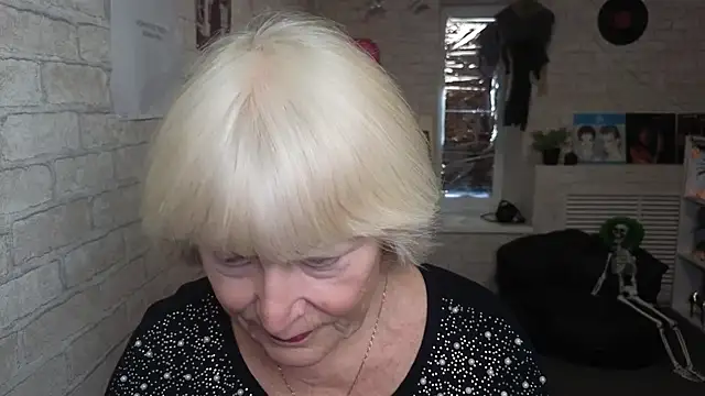 Zuri Zodiac online show from April 24, 6:38 am