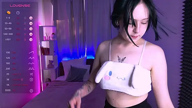 karinahili online show from June 6, 12:11 pm