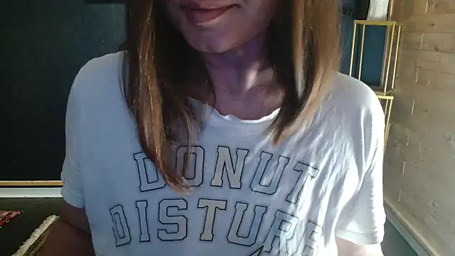 NicoleLove  online show from June 24, 4:00 am