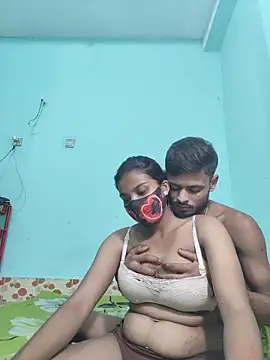 Hot-Couple4 online show from June 5, 4:13 pm