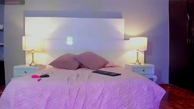 Aliss Taylor1 online show from April 13, 12:17 pm