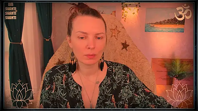 LanaRadiance online show from July 18, 2:19 pm