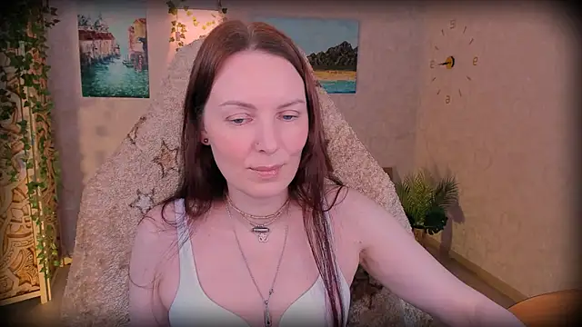 LanaRadiance online show from May 17, 12:15 pm