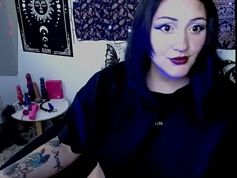 Ozzy Valentino online show from July 15, 10:47 pm