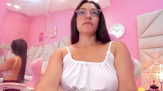 luna hix online show from July 8, 12:07 pm