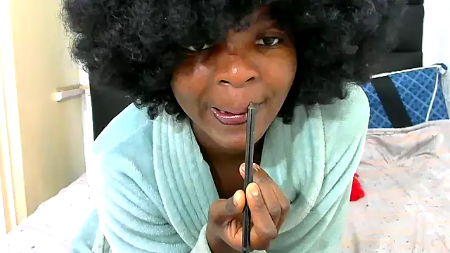 PetiteEbonyBabe  online show from June 27, 1:17 pm