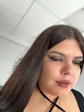 AmeliaBronze online show from May 13, 2:06 am