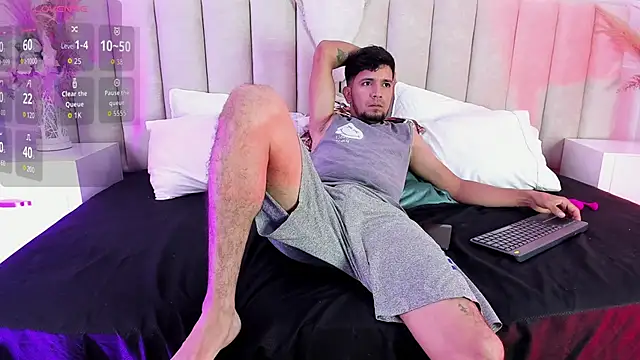 wild loverss online show from April 28, 8:35 pm