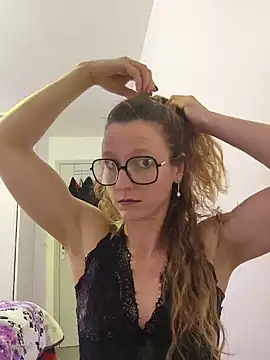 Shely5934 online show from May 14, 7:30 pm