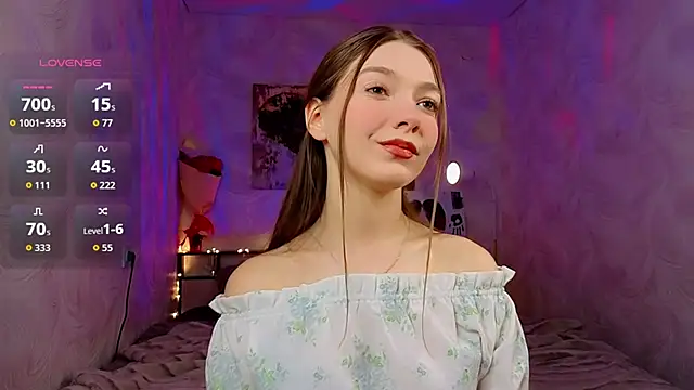 AuraLune   online show from June 4, 1:59 pm