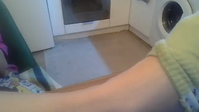 Olivia 2000 online show from April 11, 9:29 pm