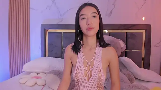 Iam Milly  online show from April 28, 2:27 am