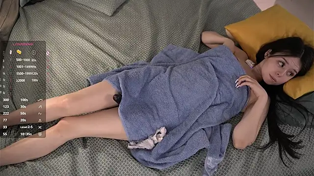 TracieArrocha online show from June 22, 3:25 am