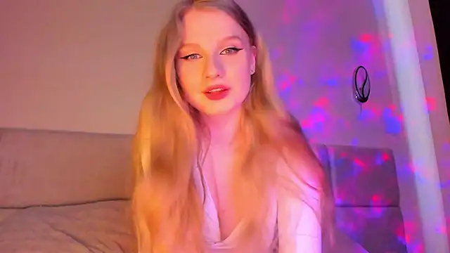 veliss online show from May 2, 9:56 am