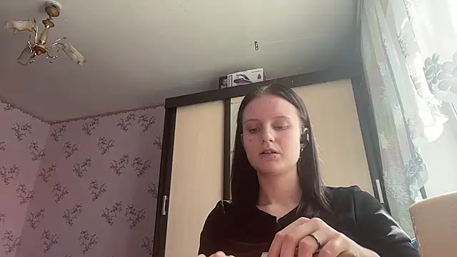 SofiaOops 1 online show from April 17, 9:22 am