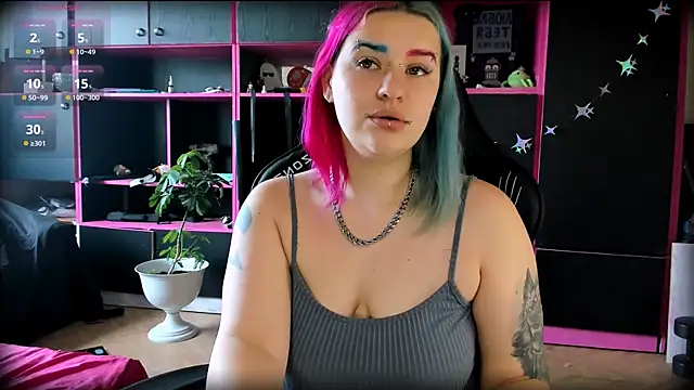 Neon Baddie online show from July 9, 8:06 am